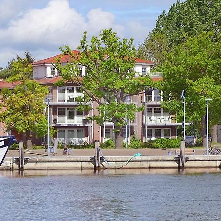 Hafennahe Penthousewohnung Mit Meerblick - Hafenresidenz Lauterbach Fewo 2-7 Luaran gambar
