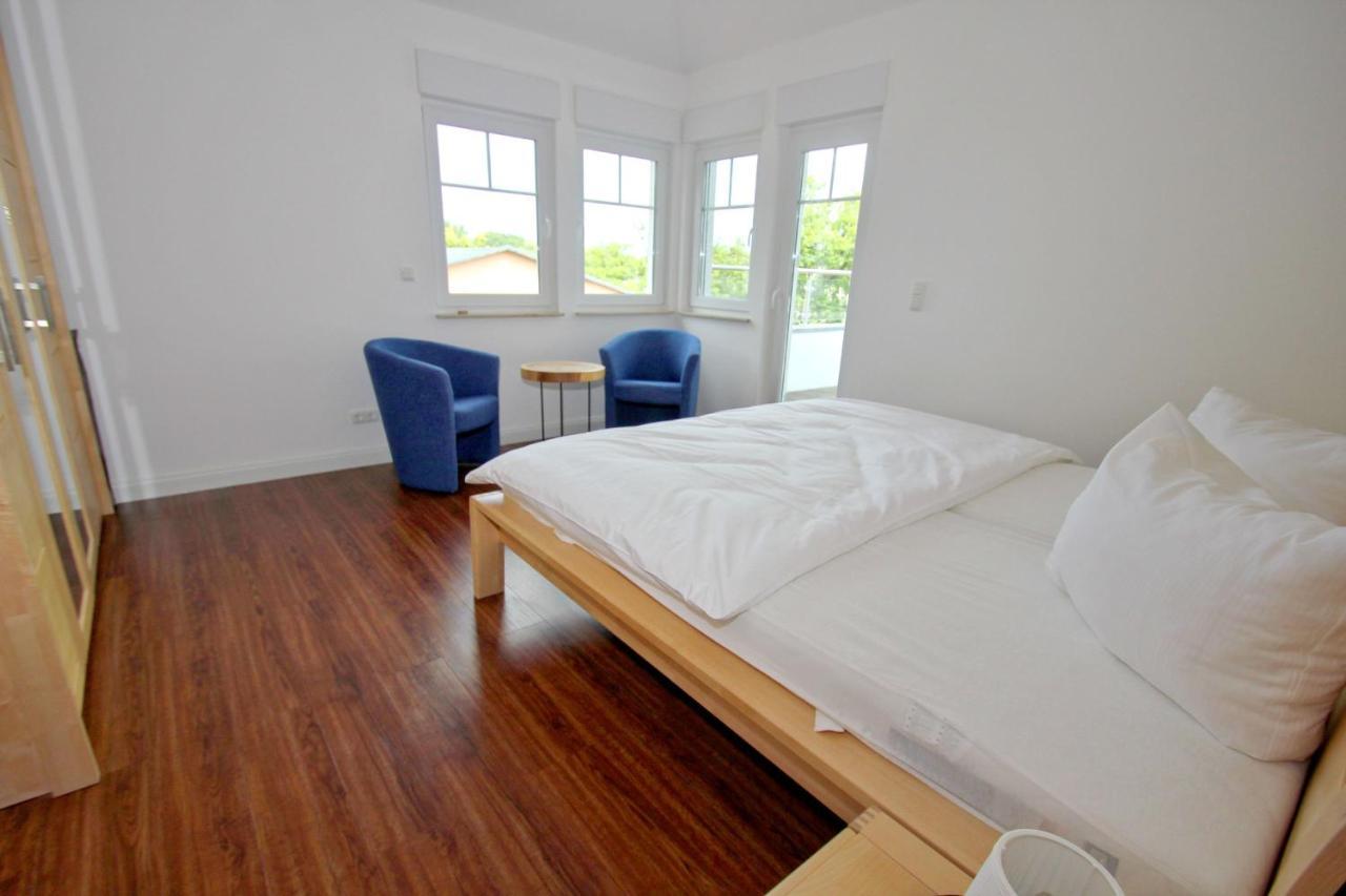 Hafennahe Penthousewohnung Mit Meerblick - Hafenresidenz Lauterbach Fewo 2-7 Luaran gambar