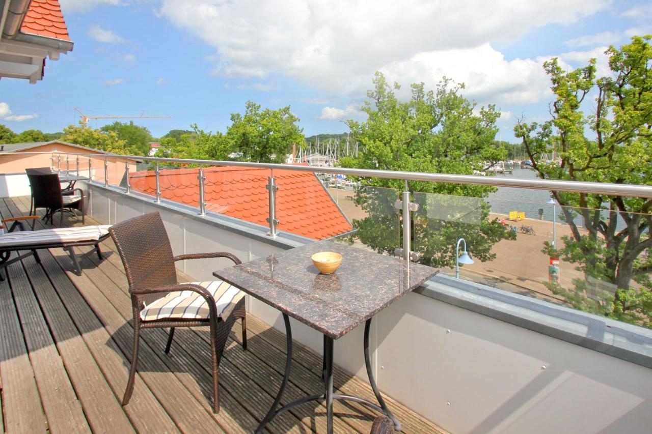 Hafennahe Penthousewohnung Mit Meerblick - Hafenresidenz Lauterbach Fewo 2-7 Luaran gambar